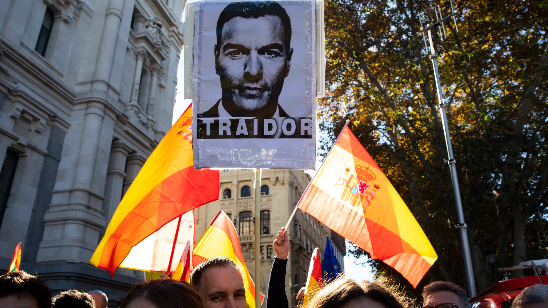 Manifestación en Cibeles contra la amnistía y contra los acuerdos de Pedro Sánchez para si investidura. © Jesús G. Feria.