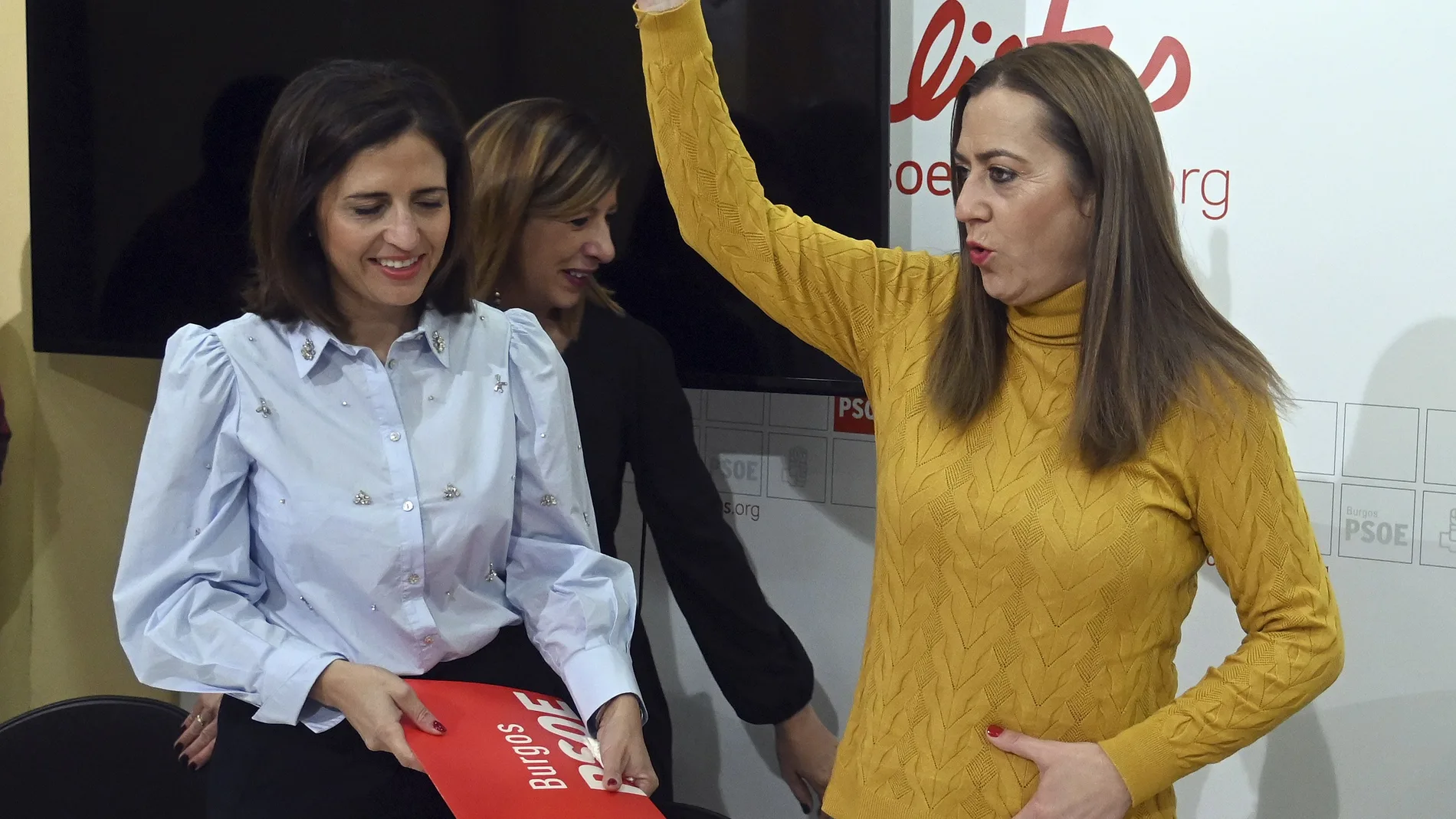 Barcones, en la imagen junto a Esther Peña, pide a Mañueco que “condene” los ataques contra el PSOE