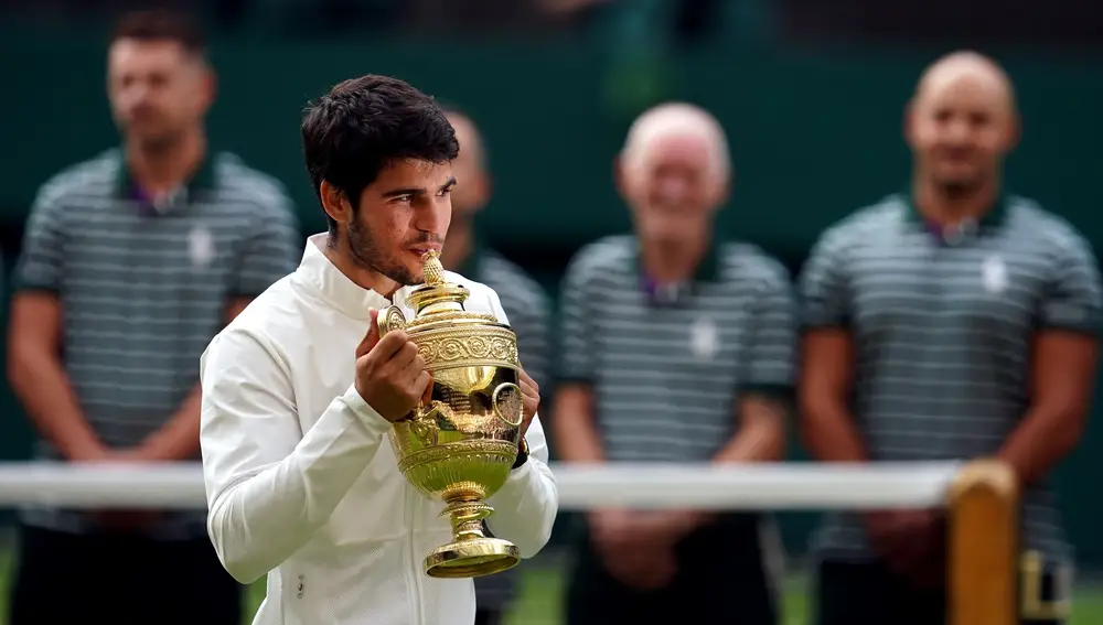 Carlos Alcaraz venció en Wimbledon ante Djokovic