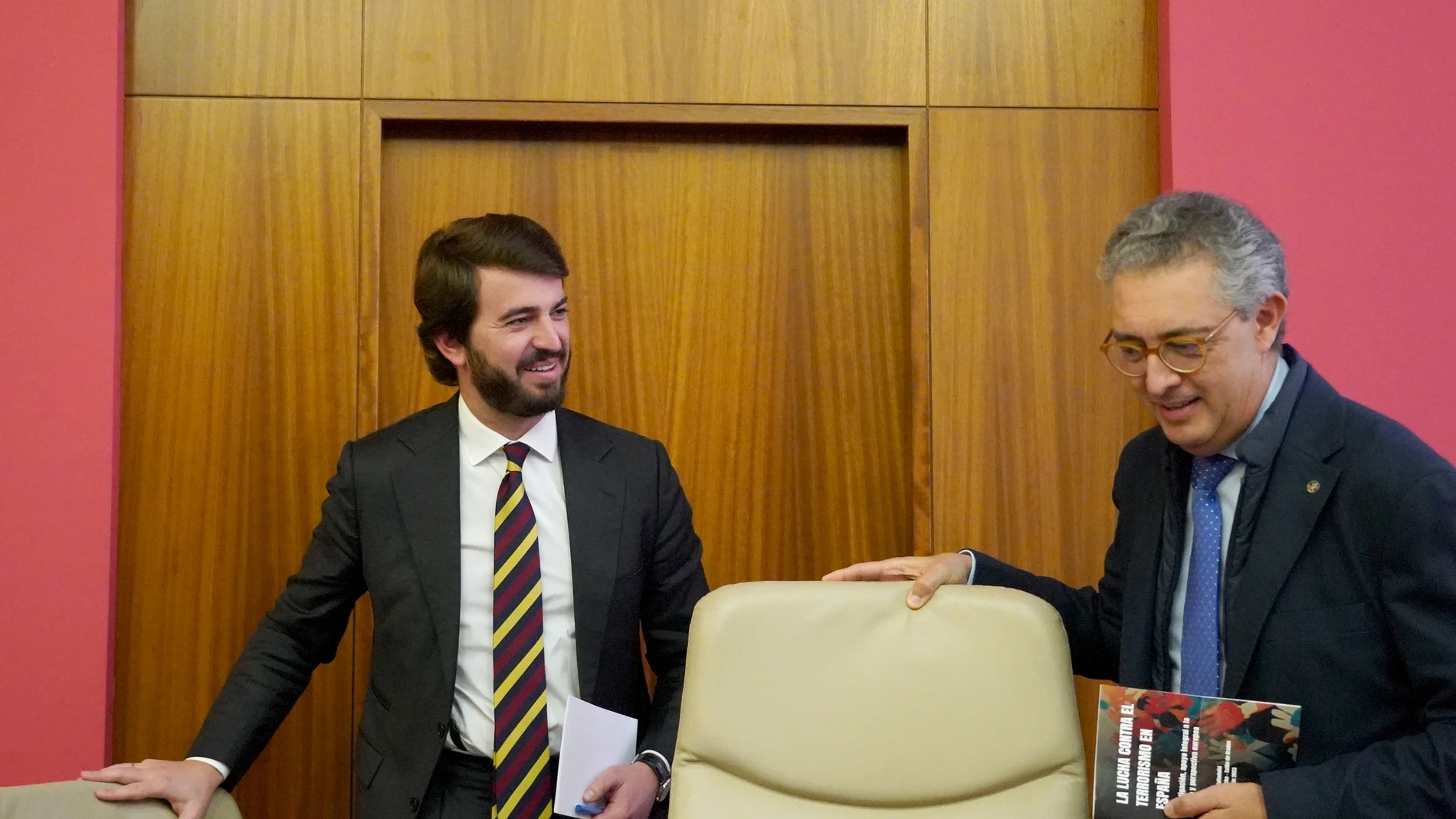 El vicepresidente de la Junta, Juan García-Gallardo, clausura la jornada 'La lucha contra el terrorismo en España. Investigación, apoyo integral a la víctima y perspectiva europea', en la Universidad de Valladolid