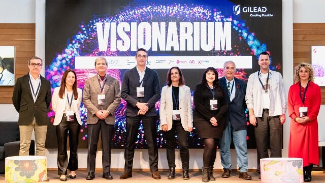 VISIONARIUM entrega sus primeras becas "VIH"