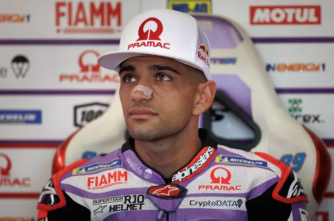 Jorge Martín pone nervioso a Bagnaia en el primer asalto por el título de MotoGP