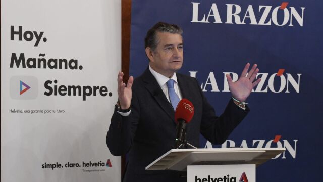 Antonio Sanz, durante su intervención en el desayuno informativo de LA RAZÓN y Helvetia