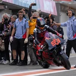 Máxima expectación en la primera salida de Márquez con Ducati en el test de Valencia