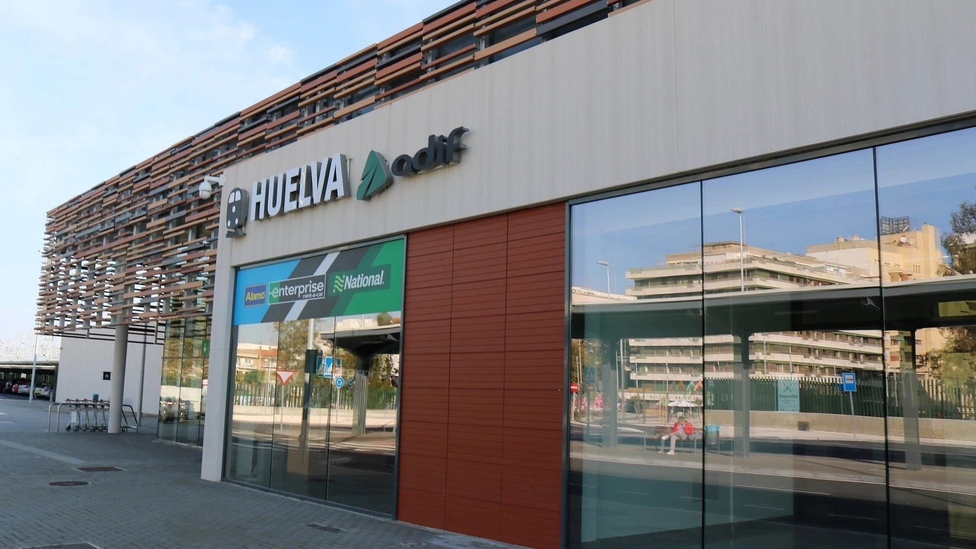La plataforma del AVE a Huelva pide la adaptación de la vía al ancho europeo para albergar la alta velocidad