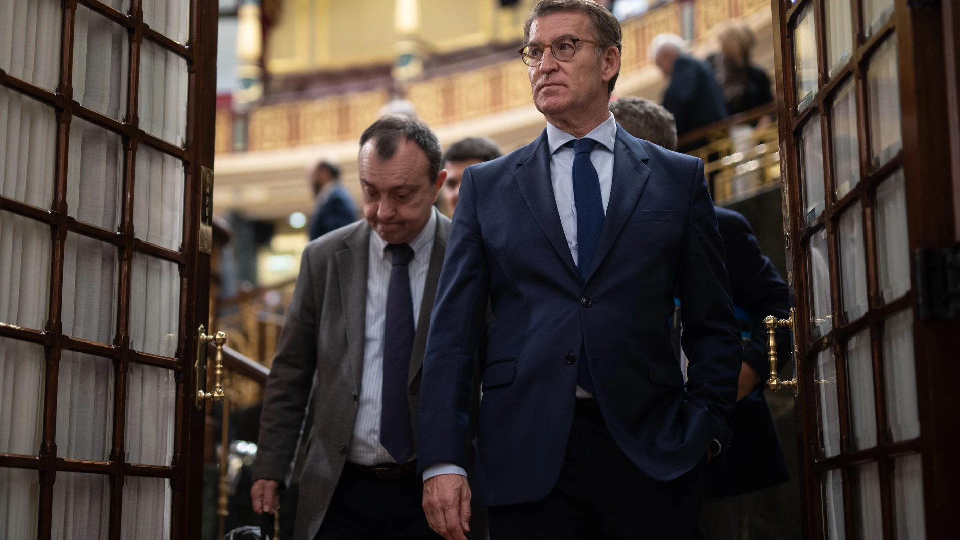 Feijóó dice que sigue viendo "ilegales" las condiciones de Junts, tras amenazar Puigdemont con tumbar a Sánchez