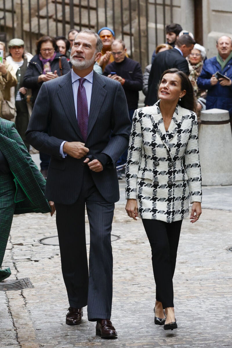 El look de la Reina Letizia en Toledo.