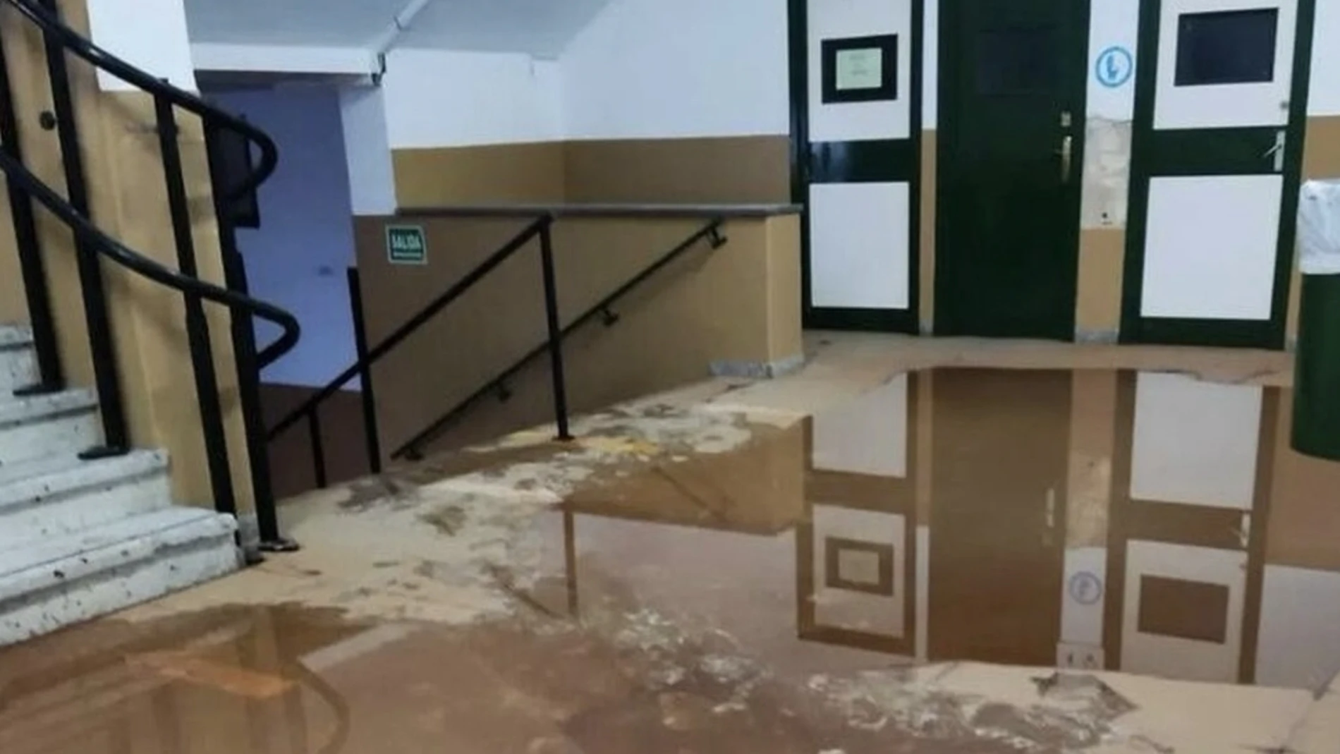 Inundación en el instituto San Blas de Aracena (Huelva)
