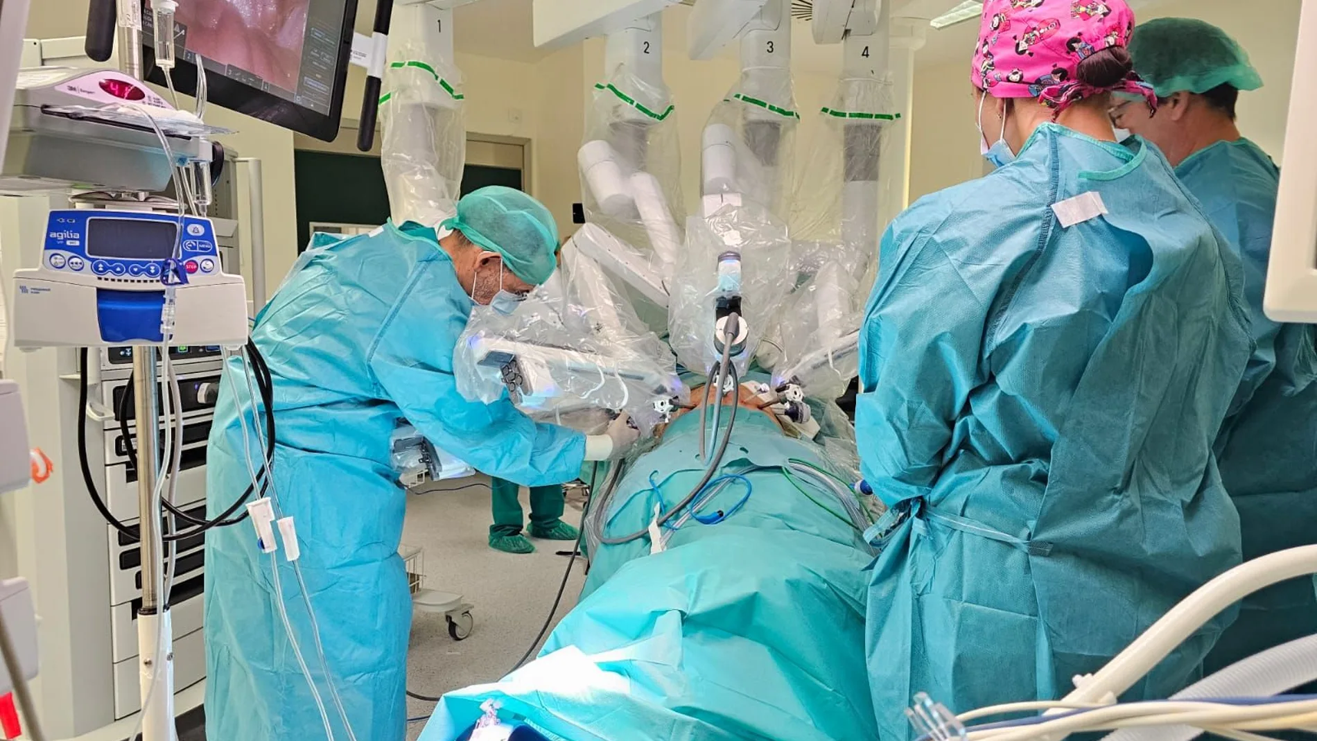 Cirugía robótica en el Hospital 12 de Octubre de Madrid con la incorporación de Da Vinci