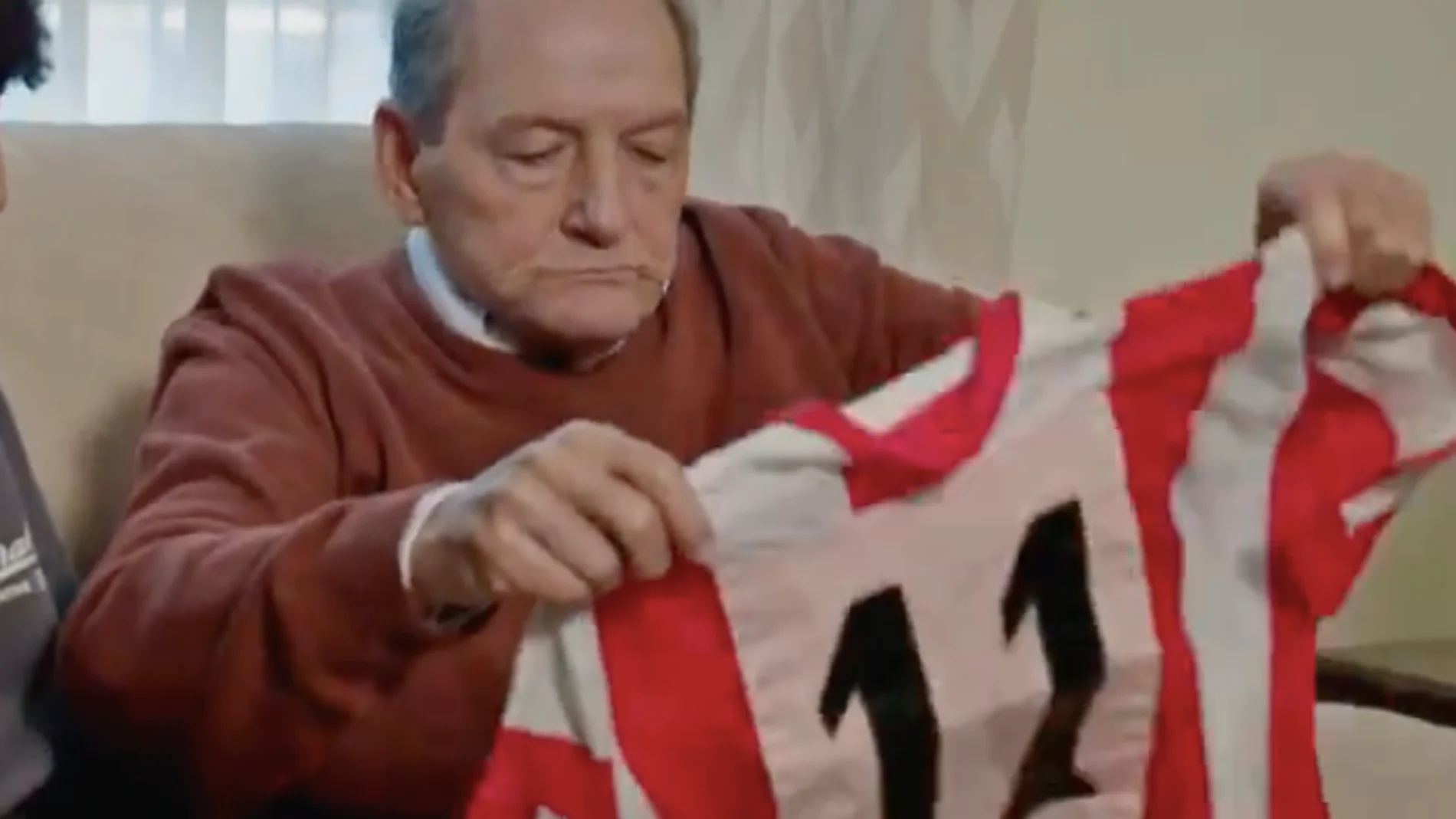 La triste realidad de un exjugador del Atlético de Madrid que sufre Alzheimer