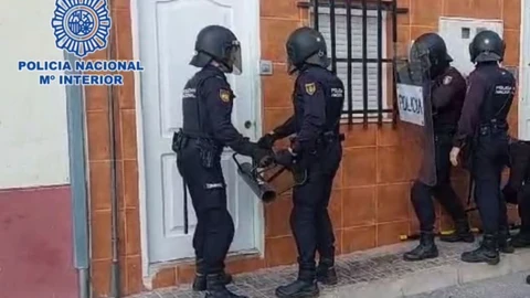 Alicante.- Sucesos.- Detenidos por vender cocaína en Elche y comprar 200 décimos de lotería para blanquear dinero