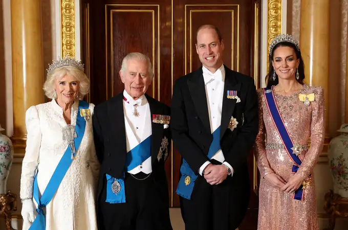 Las reinas sacan lo mejor de sus joyeros, la moda royal que Letizia no seguirá