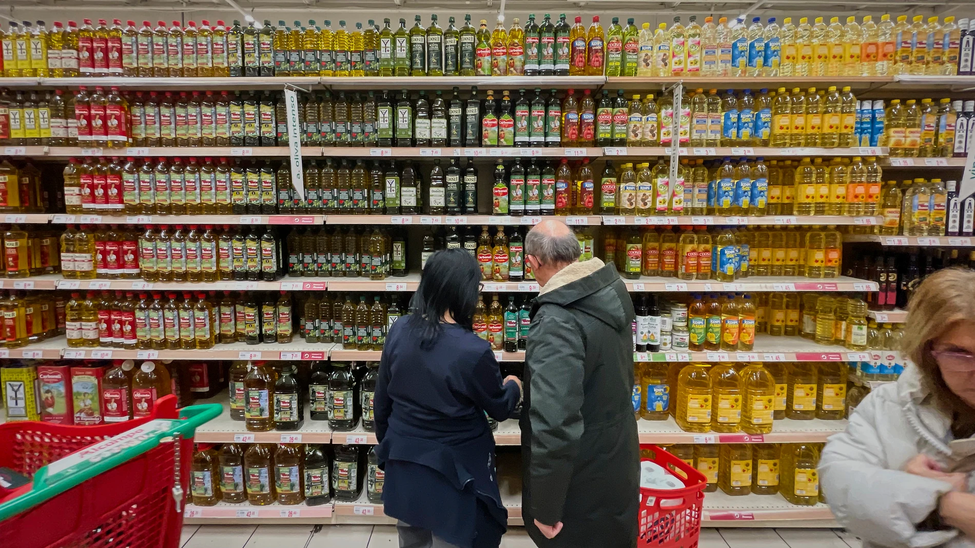 Subida de precios de aceites de oliva y girasol en supermercados durante este invierno © Alberto R. Roldán / Diario La Razón. 05 12 2023