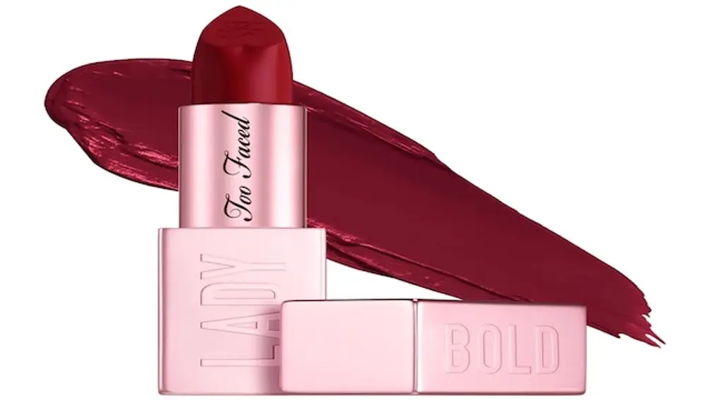 Lady bold lipstick