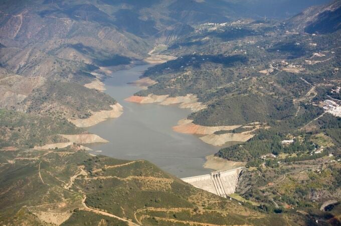 Embalse de La Concepción, cuyo recrecimiento es uno de los proyectos contemplados para corregir situaciones de déficit hídrico futuras