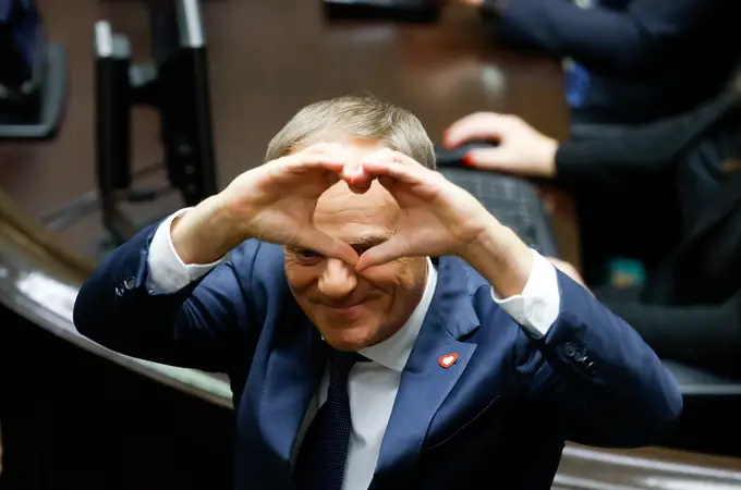 El Parlamento polaco elige al proeuropeo Donald Tusk nuevo primer ministro