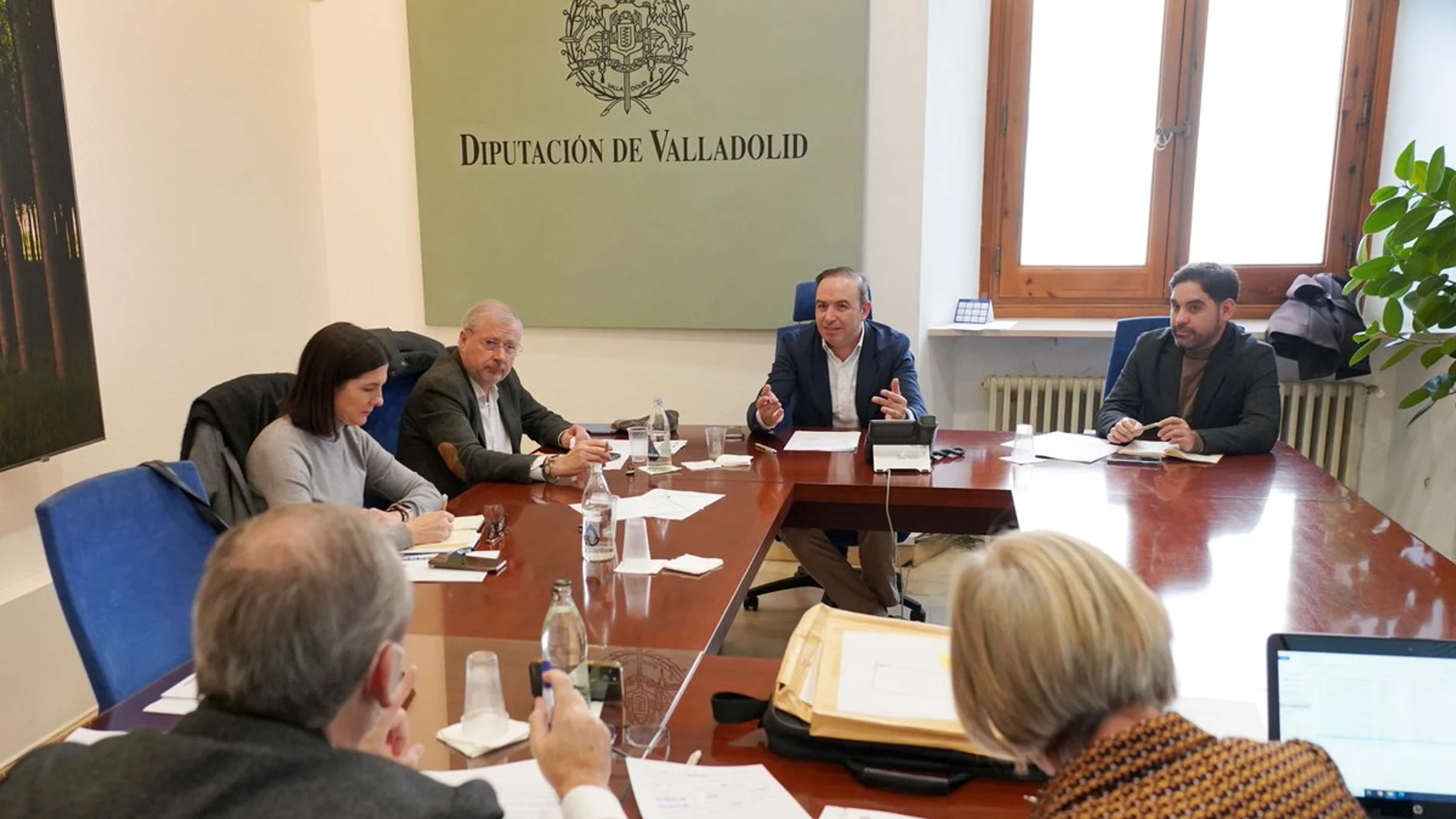 Víctor Alonso, vicepresidente de la Diputación, preside la reunión del jurado