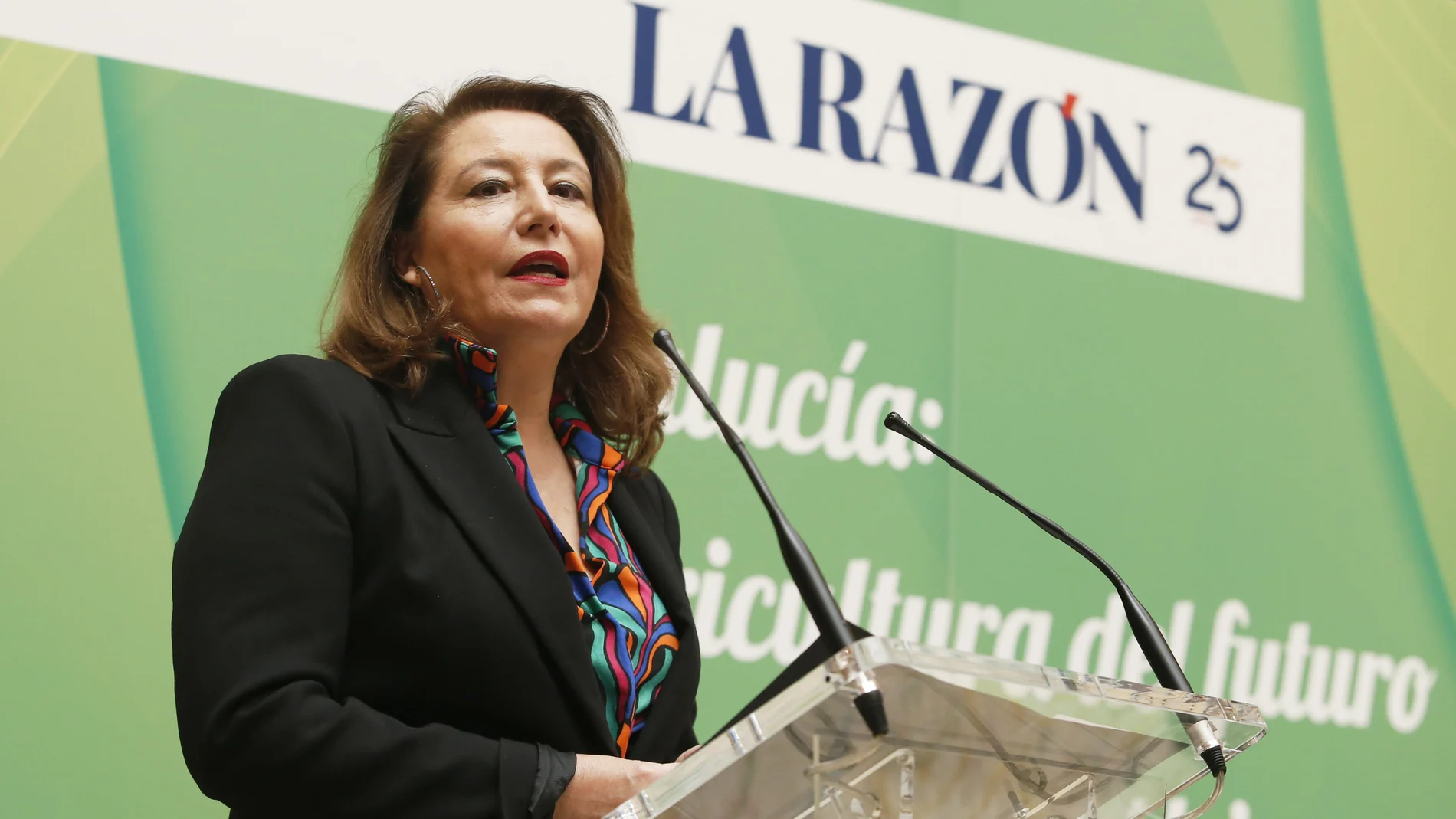 La consejera de Agricultura, Pesca, Agua y Desarrollo Rural, Carmen Crespo, durante su intervención en el foro informativo de LA RAZÓN