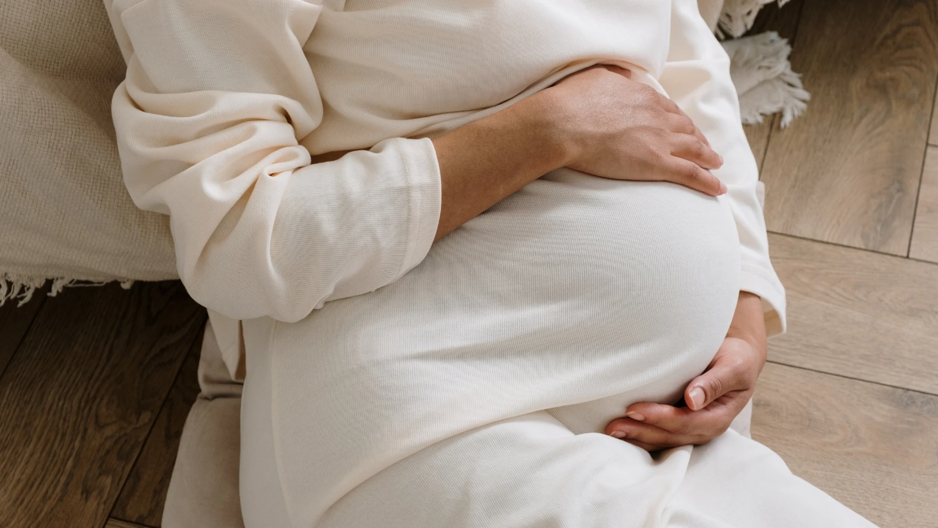 Un estudio revela la causa de las severas náuseas durante el embarazo