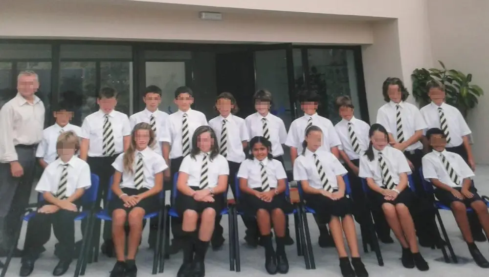 Grupo de clase de Isa Pantoja en el colegio británico Swans, de Marbella