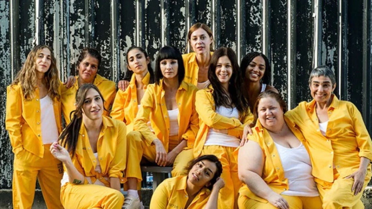 Itziar Castro recibe un emotivo homenaje del reparto de 'Vis a Vis'