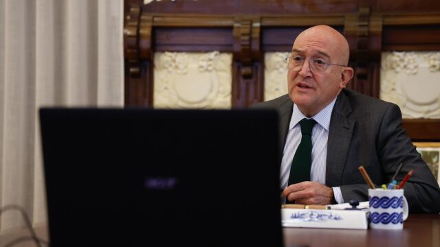 El alcalde de Valladolid, Jesús Julio Carnero, se reúne, por videoconferencia con la Junta General de Accionistas de la Sociedad Valladolid Alta Velocidad