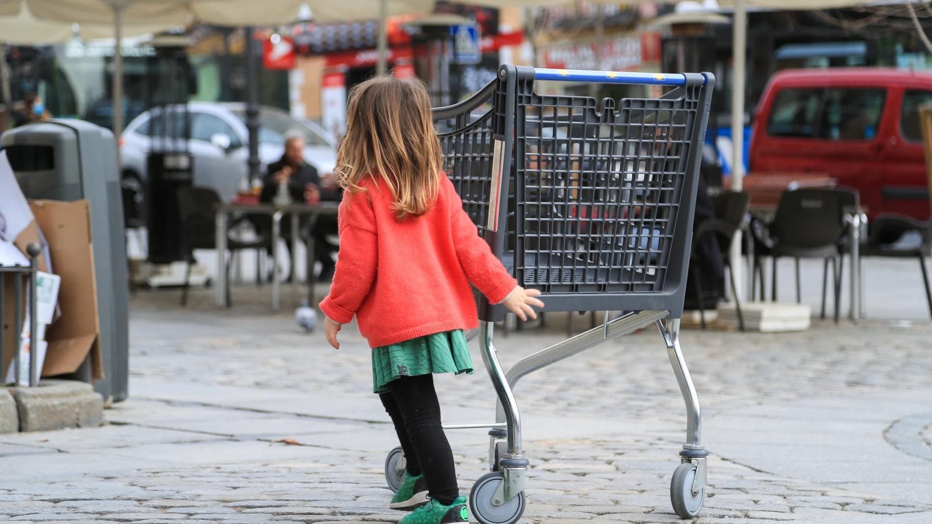 La Plataforma de Infancia alerta de que uno de cada cinco niños en España vive en "situación de hacinamiento"