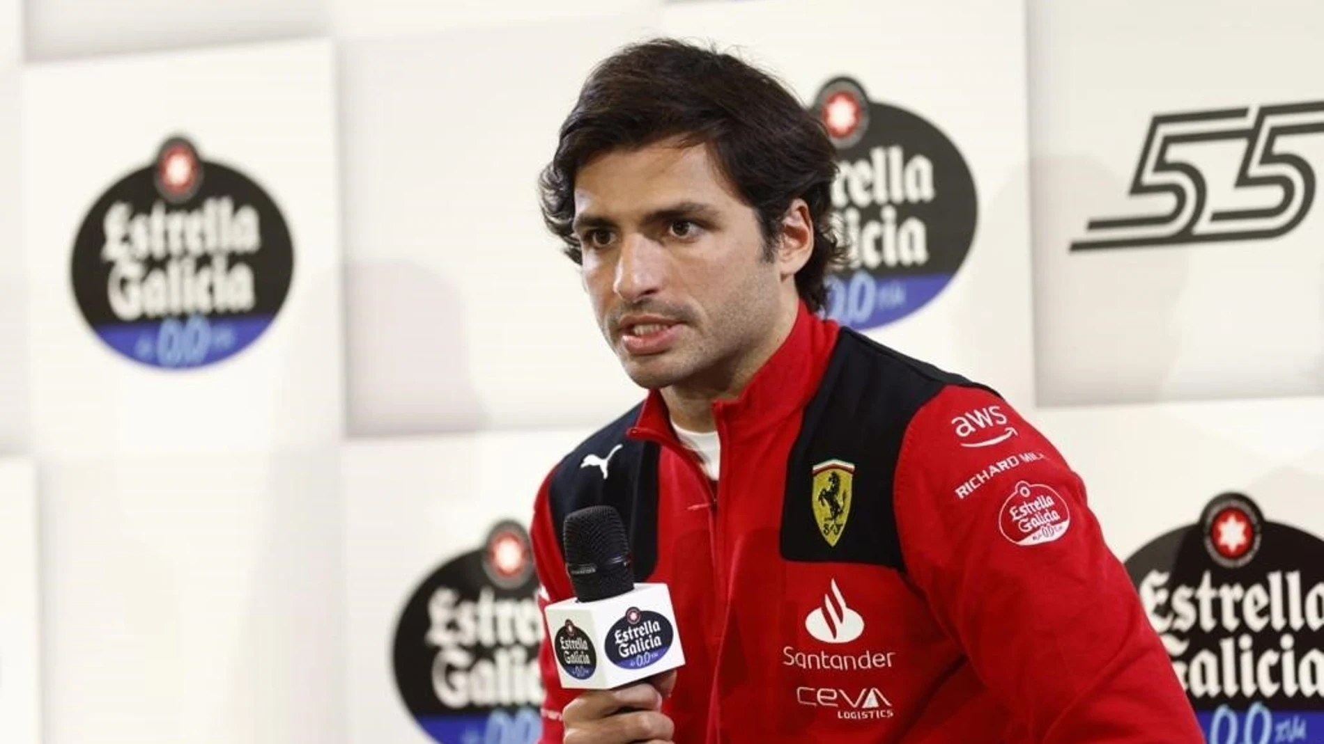 El piloto español de Fórmula 1 Carlos Sainz (Ferrari), en un evento de Estrella Galicia 0,0.OSCAR J. BARROSO / AFP7 / EUROPA PRESS19/12/2023 ONLY FOR USE IN SPAIN
