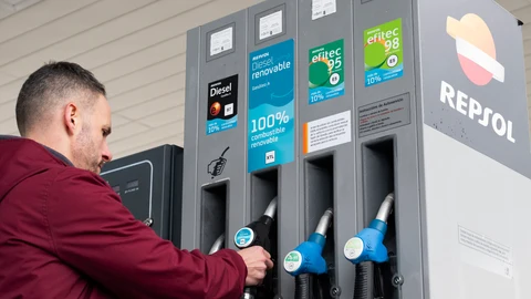 Los combustibles renovables se fabrican a partir de huesos de aceituna o restos de podas agrícolas, entre otros residuos de origen orgánico