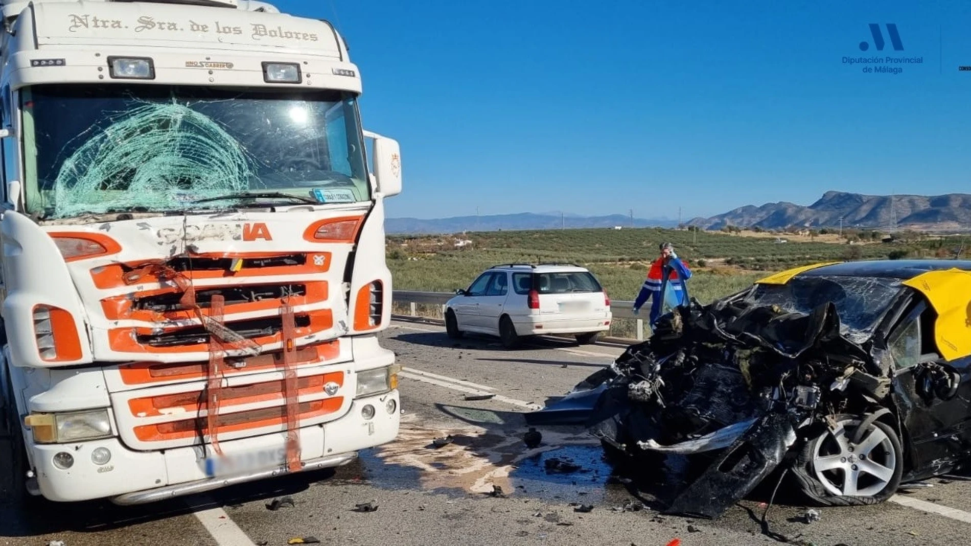 Mueren tres personas en un accidente de tráfico con tres vehículos implicados en Coín (Málaga)