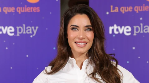 Pilar Rubio con look de lo más ejecutiva.