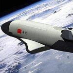 El avión espacial chino Shenlong despliega 6 objetos desconocidos en órbita.