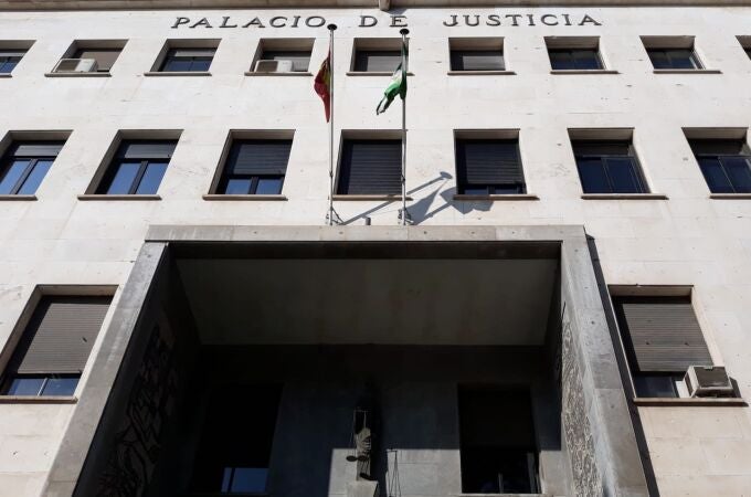Prisión permanente revisable para la mujer que mató a su bebé tras dar a luz en su casa de Vícar (Almería)