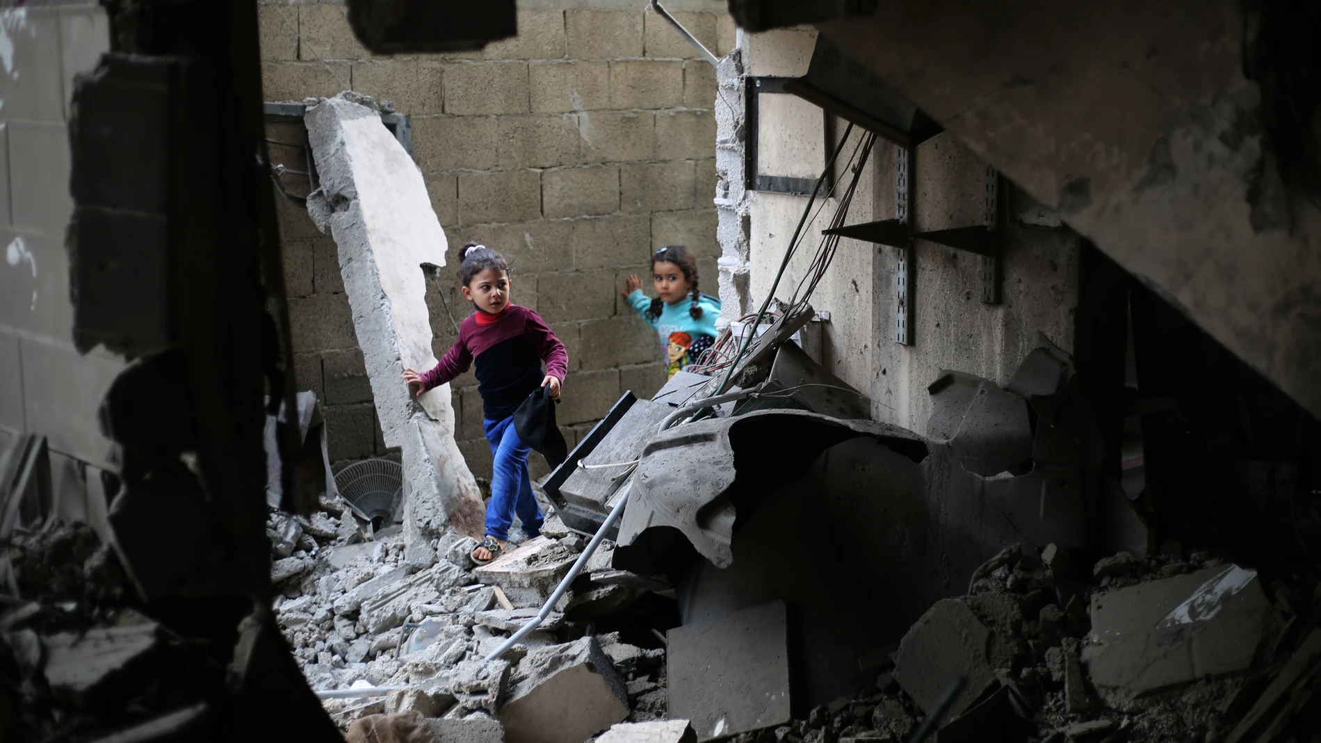 O.Próximo.- La guerra en Gaza ha convertido a 893.000 niños en desplazados forzados en menos de tres meses