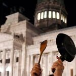 Argentina.- Segunda noche consecutiva de protestas en Argentina contra las medidas económicas de Milei