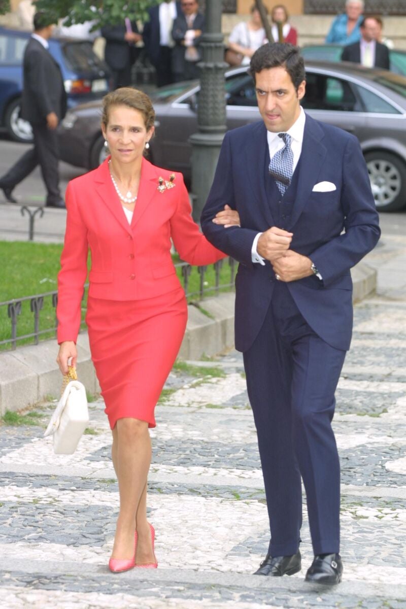 La infanta Elena y Jaime de Marichalar en la boda de Bruno Gómez Acebo