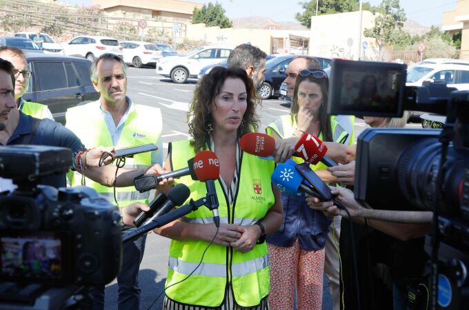 La alcaldesa María del Mar Vázquez aseguró que el Ayuntamiento «está trabajando urgentemente» para dar respuesta a los vecinos