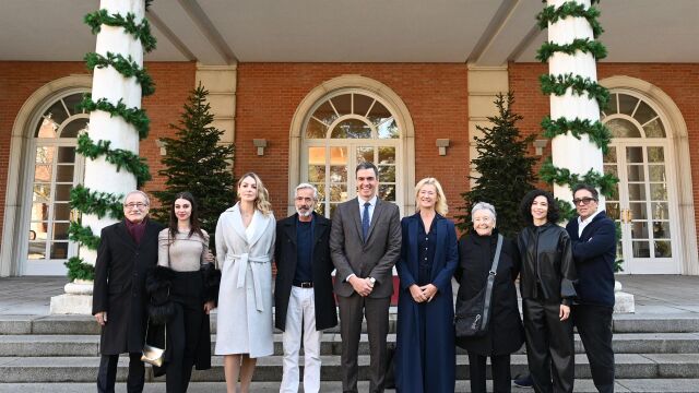 Los protagonistas de 'Cuéntame cómo pasó' son recibidos por Pedro Sánchez en La Moncloa