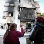 La inquilina piso incendiado en la Macarena: "No hemos podido salvar nada.Salimos con lo puesto"