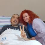 Antonio y Lola afrontan la enfermedad de él con buen humor