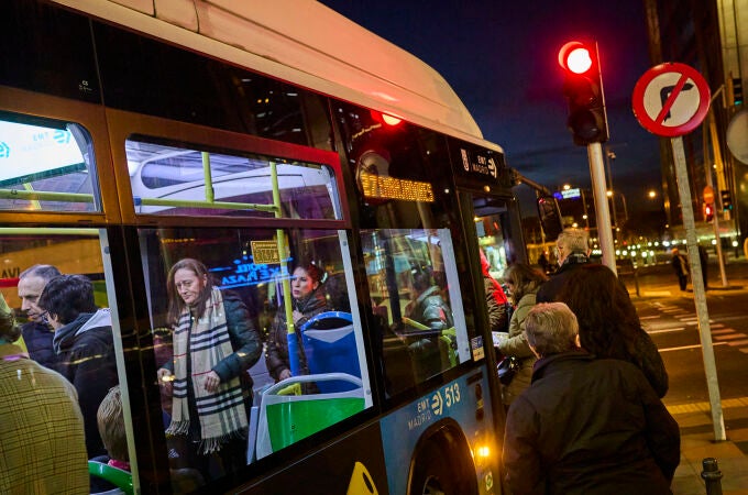 El Gobierno ha aprobado este miércoles la prórroga del escudo social que incluye transporte público gratuito p