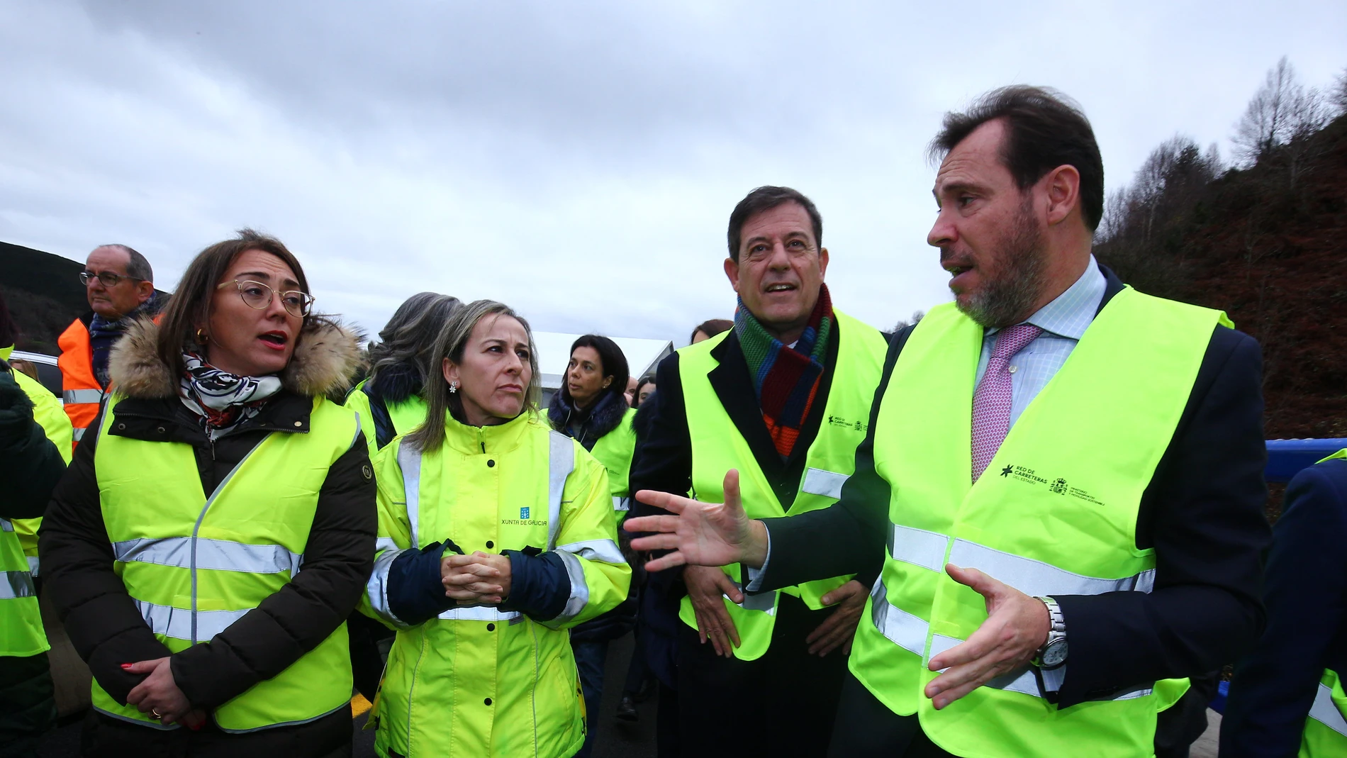 El ministro de Transportes y Movilidad Sostenible, Óscar Puente, supervisa el desarrollo de las obras del Viaducto de O Castro en la autovía A-6, en el término municipal de Vega de Valcarce. Estará acompañado de la consejera de Movilidad y Transformación Digital, María González Corral, entre otras autoridades