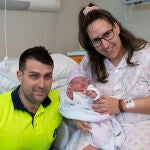 Kyliam, primer bebé gallego de 2024 nacido justo a medianoche en un hospital de Vigo