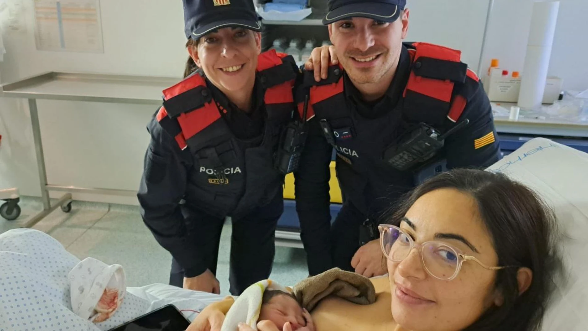 Nace una niña en un andén de Rodalies de la estación de Sants de Barcelona