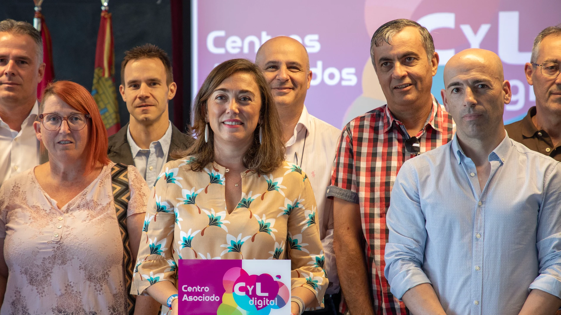 La consejera María González Corral presenta el Programa CyL Digital a empresarios de Salamanca