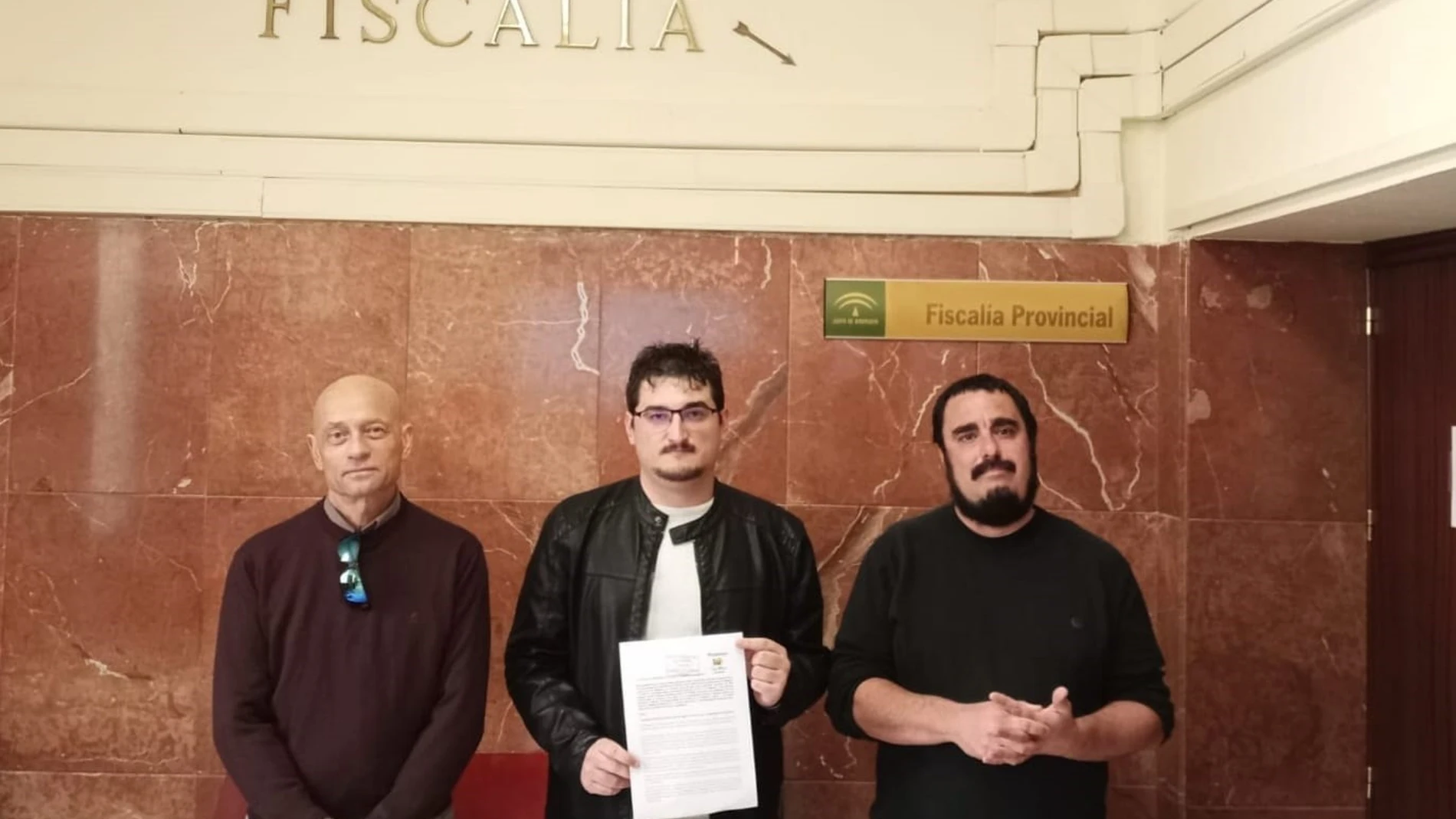 Podemos-IU-Verdes presentan la denuncia en la Fiscalía Provincial de Almería PODEMOS 03/01/2024