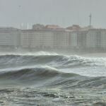 Activada una alerta naranja por temporal costero en las provincias de A Coruña y Lugo.