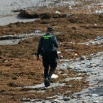 La Guardia Civil recupera un cadáver en "muy avanzado estado de descomposición" en el litoral de Ceuta