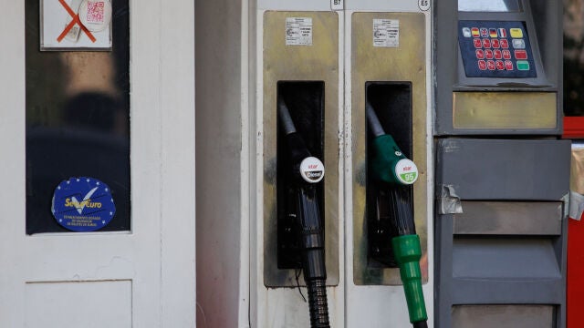 MADRID.-Los carburantes arrancan 2024 con sus primeras subidas en tres meses