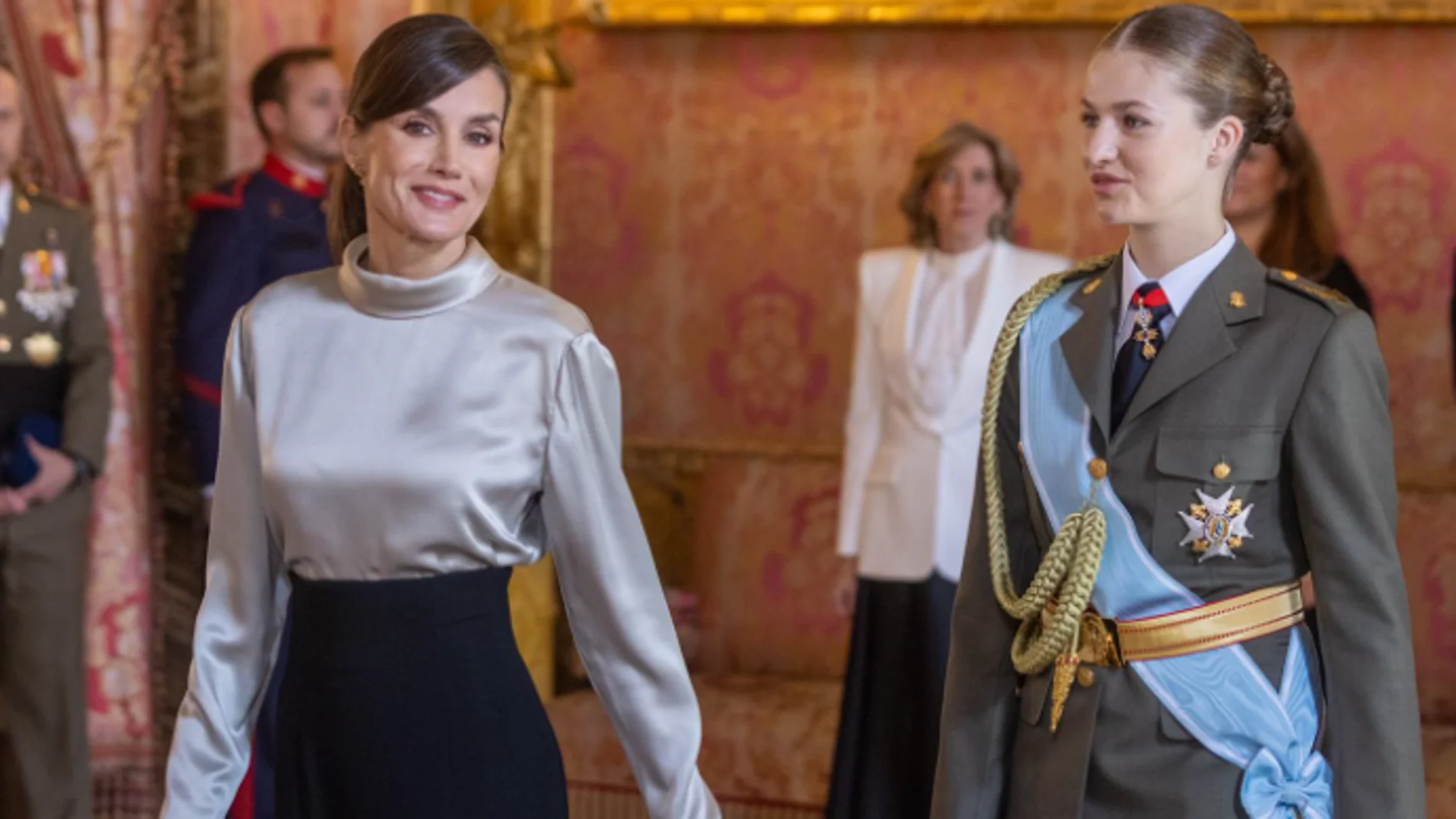 La Reina Letizia junto a la Princesa Leonor